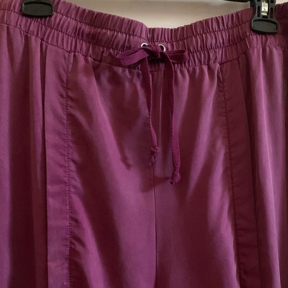 Brand NWOT Free People movement split leg, size M - Picture 8 of 9